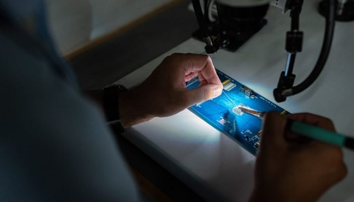 engineer-4922413_640